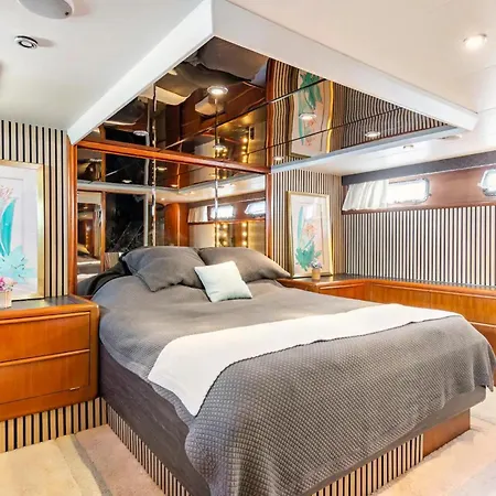 Live On A Luxury 65ft Yacht In Duquesa- Estapona * Manilva